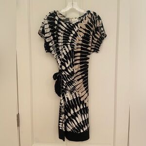 A Pea in the Pod Maternity bundle of two dresses and one top, size L